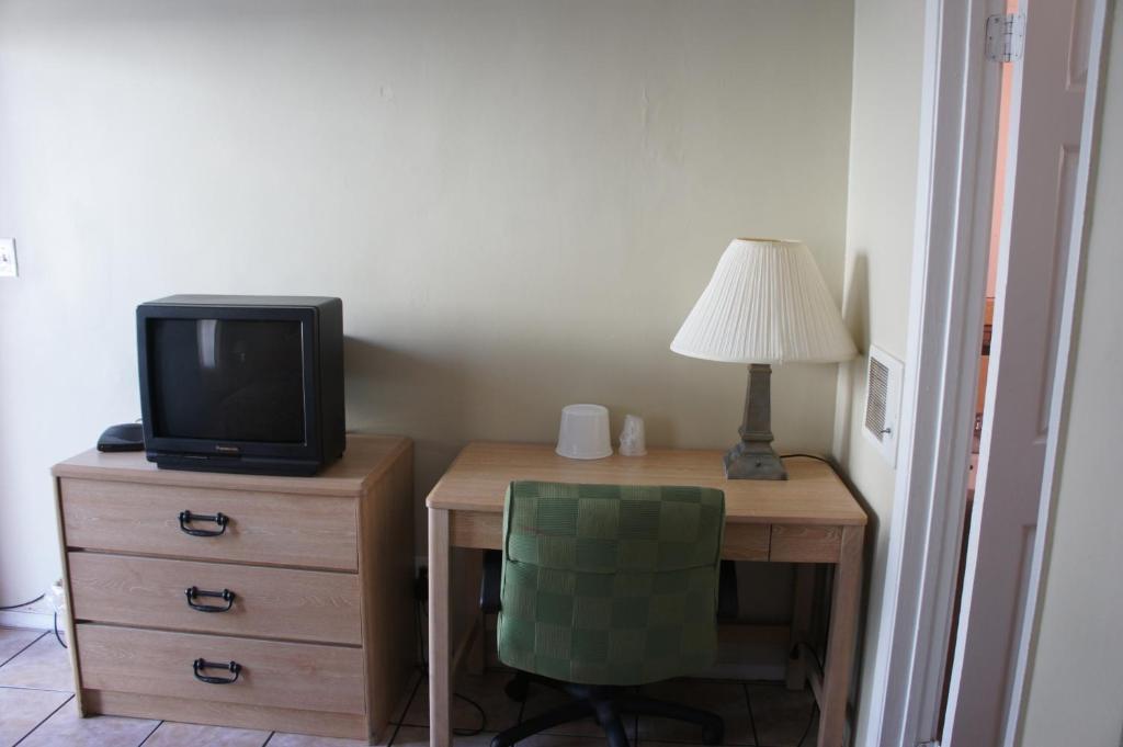 Budget Inn エルサリート 部屋 写真